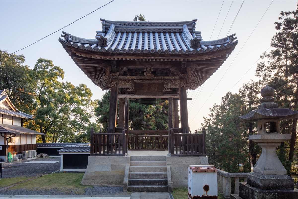 写真08：Kannonji Temple Bell Tower