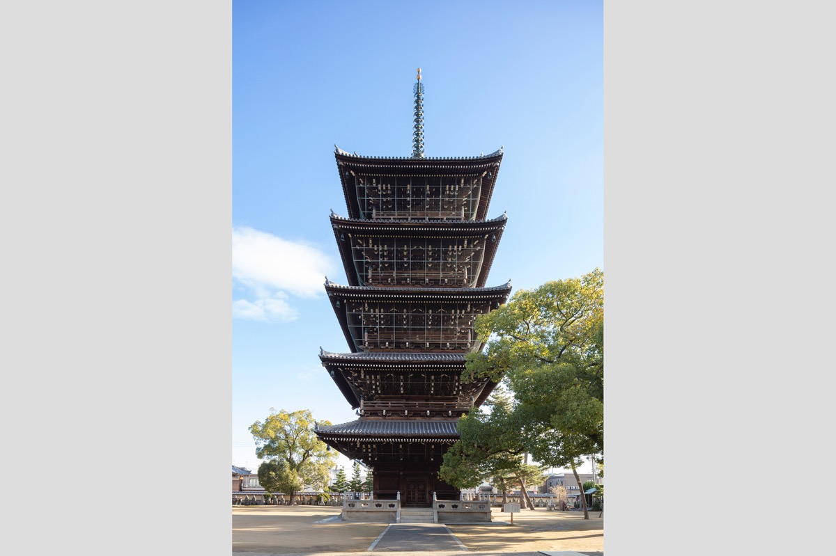 写真03：Five-Tiered Pagoda